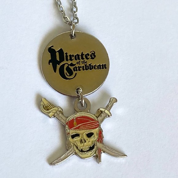 Vintage Disney Pirates of the Caribbean Necklace Charm Skull Crossbones - Picture 4 of 9